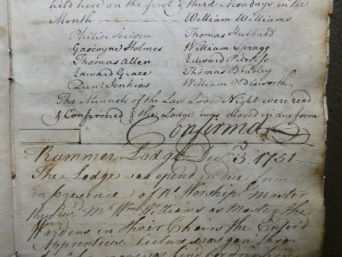 17511118-Min-Book-Hdr-c