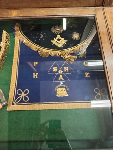 Free-Gardeners-Apron-2